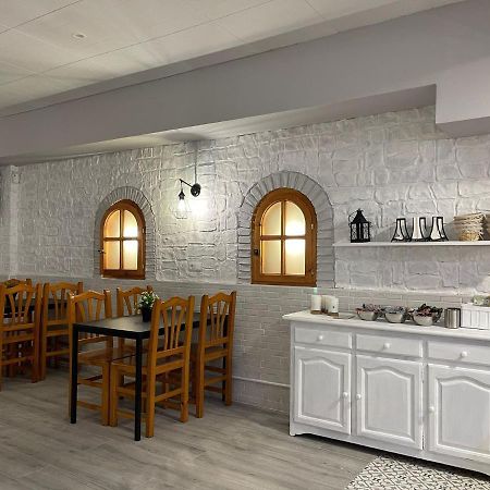 Hostal Restaurante Avenida De Madrid Терраса Экстерьер фото