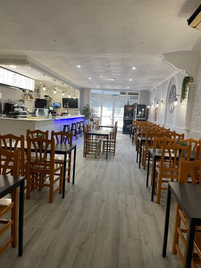 Hostal Restaurante Avenida De Madrid Терраса Экстерьер фото