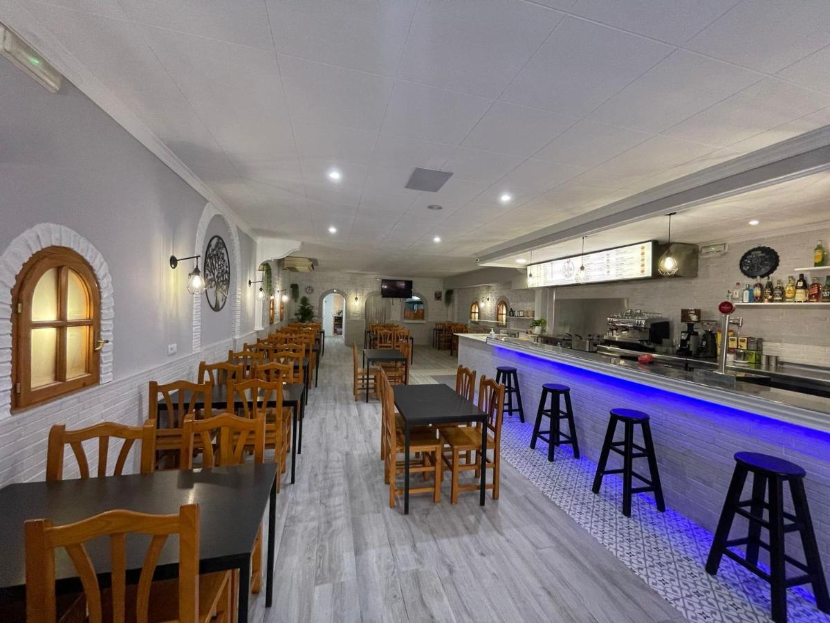 Hostal Restaurante Avenida De Madrid Терраса Экстерьер фото