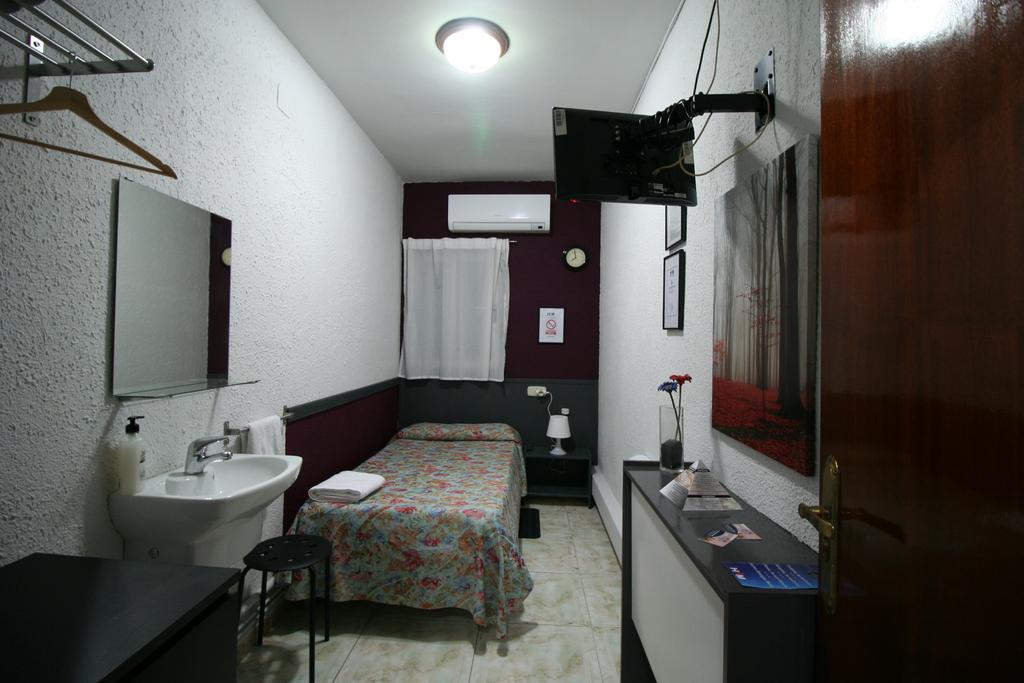 Hostal Restaurante Avenida De Madrid Терраса Номер фото